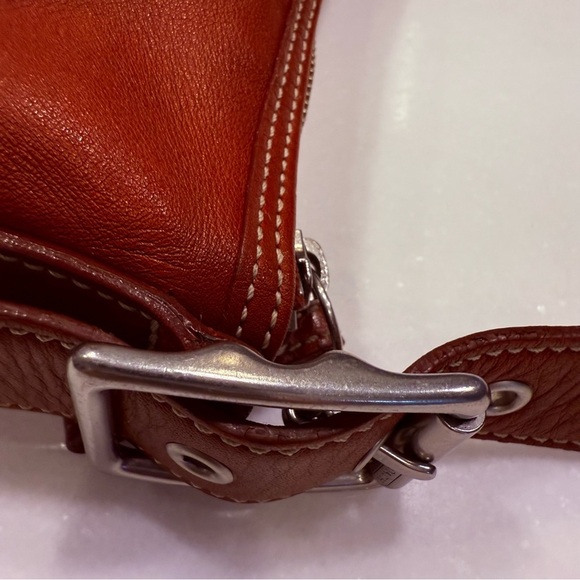 Coach VINTAGE Legacy Red Leather Crossbody Bag 9543 EUC Zip Close Adj Strap - Picture 9 of 16